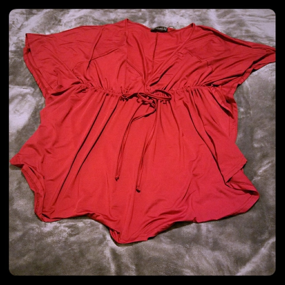 Red tunic length top